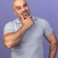 Alopecia androgenética: queda de cabelo que afeta os homens *